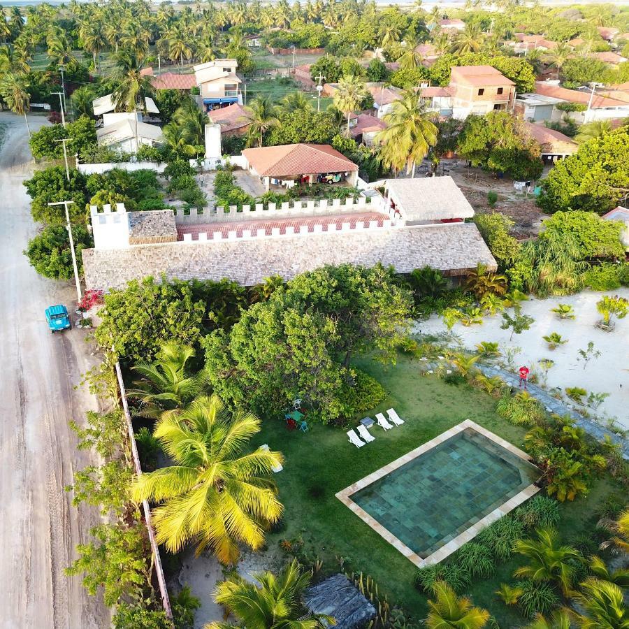 Castelo Vendom Ecolodge Parajuru Bagian luar foto